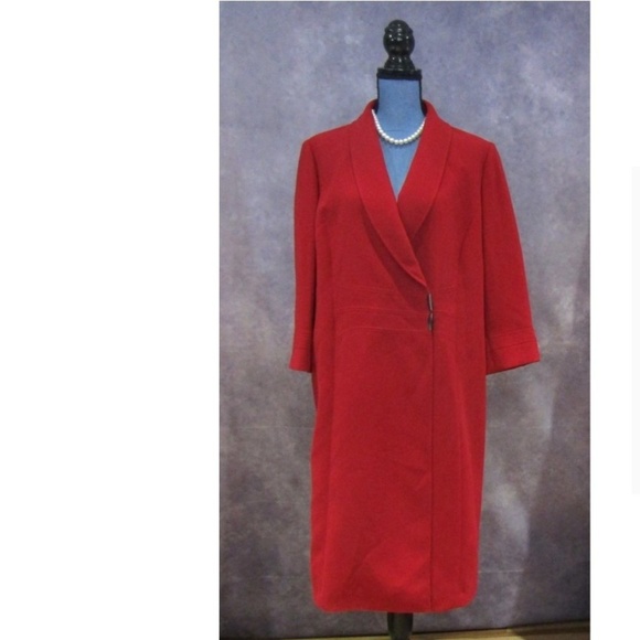 Tahari Dresses & Skirts - Tahari Red Coat Dress Gorgeous! Size 14W